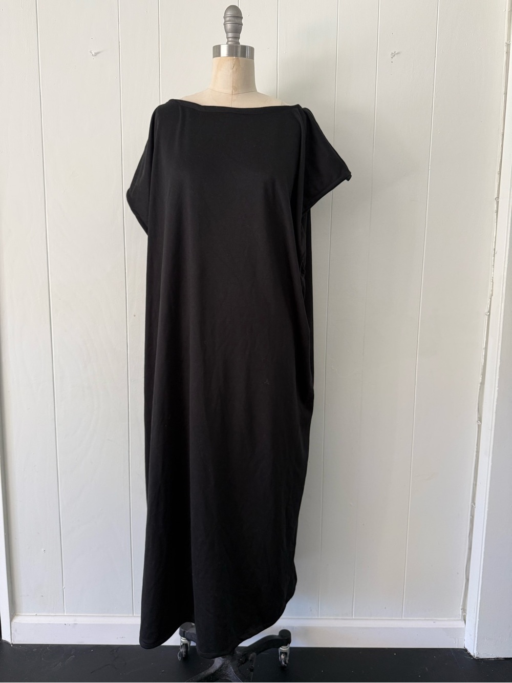 Classic Black Maxi Column Dress with Boat Neck